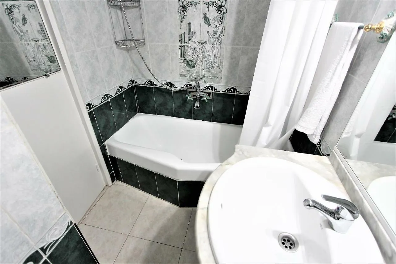 بينالماذينا Hercules Apartments